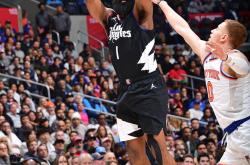 开云体育官网-快船主场逆转尼克斯迎三连胜