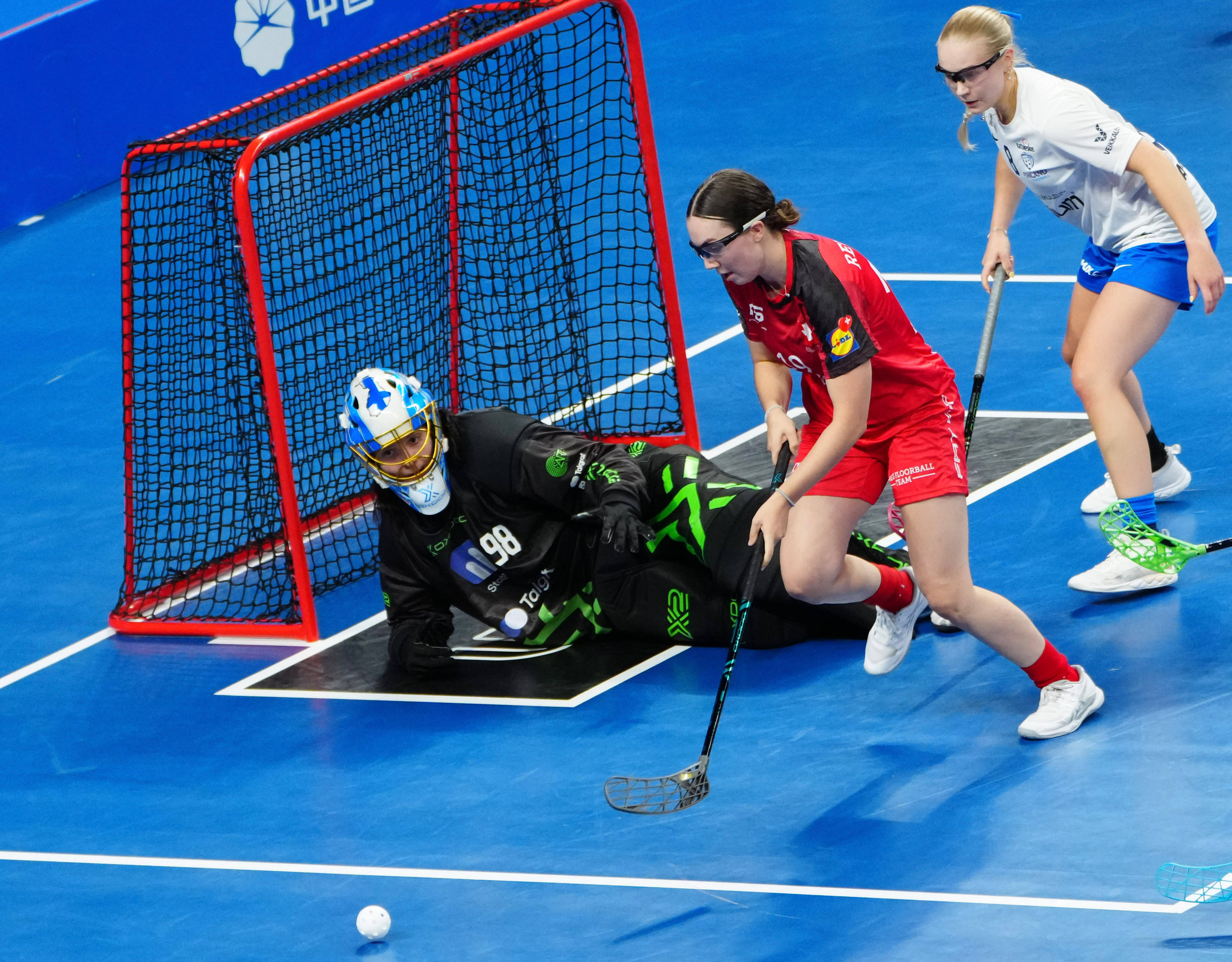 英国击败韩国，晋级女子曲棍球半决赛的简单介绍