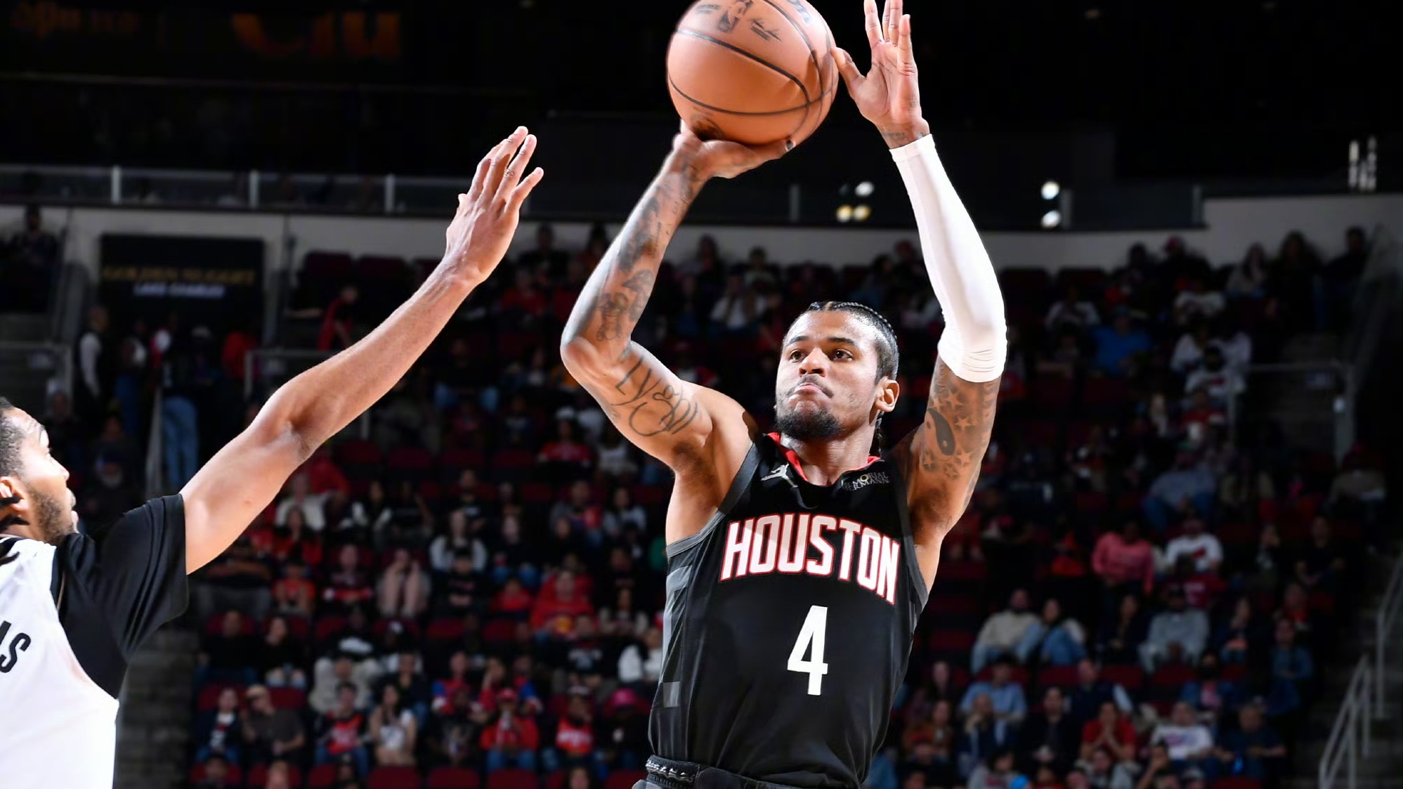 篮网惨败火箭遭遇三连败