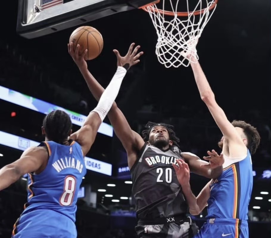 篮网横扫老鹰，攀升东部前八